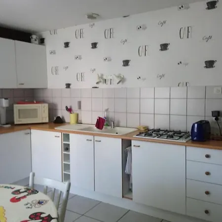 Chez Fabienne T2 Appartement Le Breuil-sur-Couze Buitenkant foto